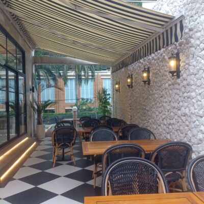 Melas Resto and Lounge