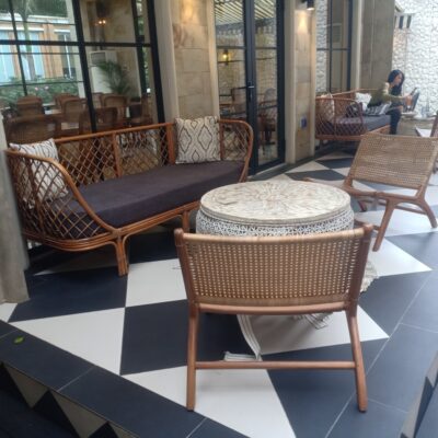 Melas Resto and Lounge