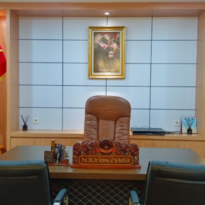 Renovasi Ruang Kerja Tim Penasehat Presiden Bidang Kesehatan